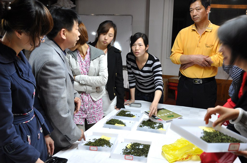 第29期天晟茶艺培训学校中国茶学系统培训班全体学员合照(图2)