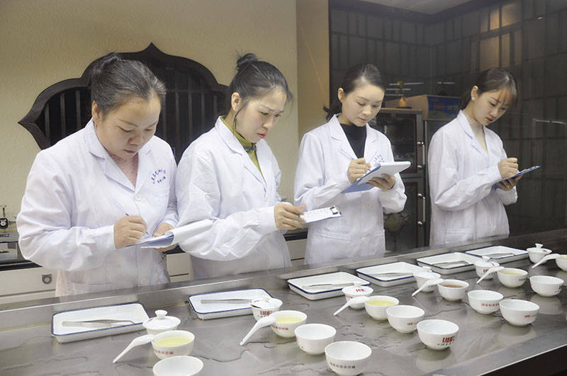 临汾茶艺培训学员问天晟茶艺培训学校：茶艺培训心得体会有吗？(图3)