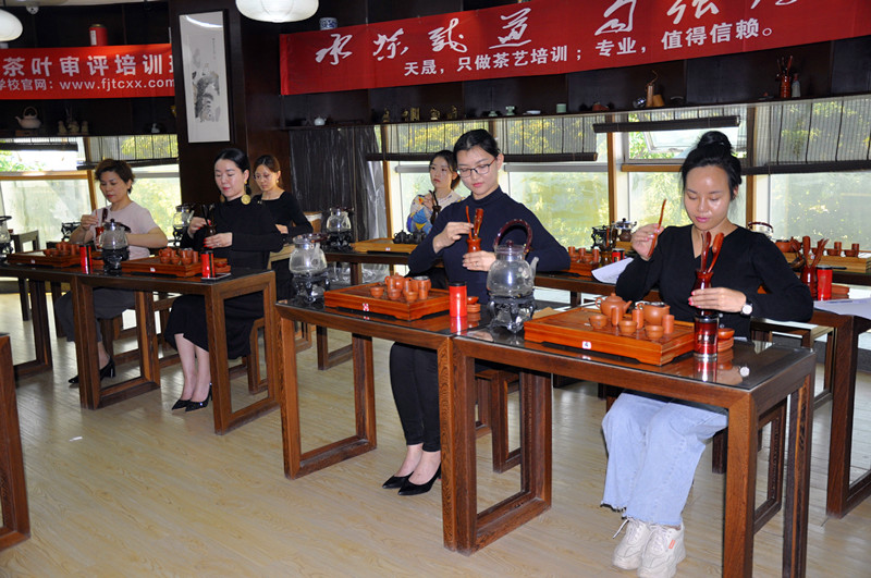5个靠谱茶艺培训机构推荐,快来看看吧!
