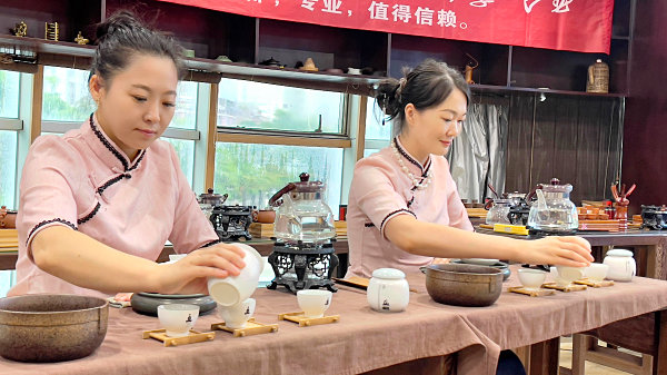 2025茶艺师培训新风向：中国十大茶艺培训学校机构如何玩转跨界融合